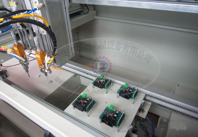 線(xiàn)路板選擇性自動(dòng)噴涂機(jī)